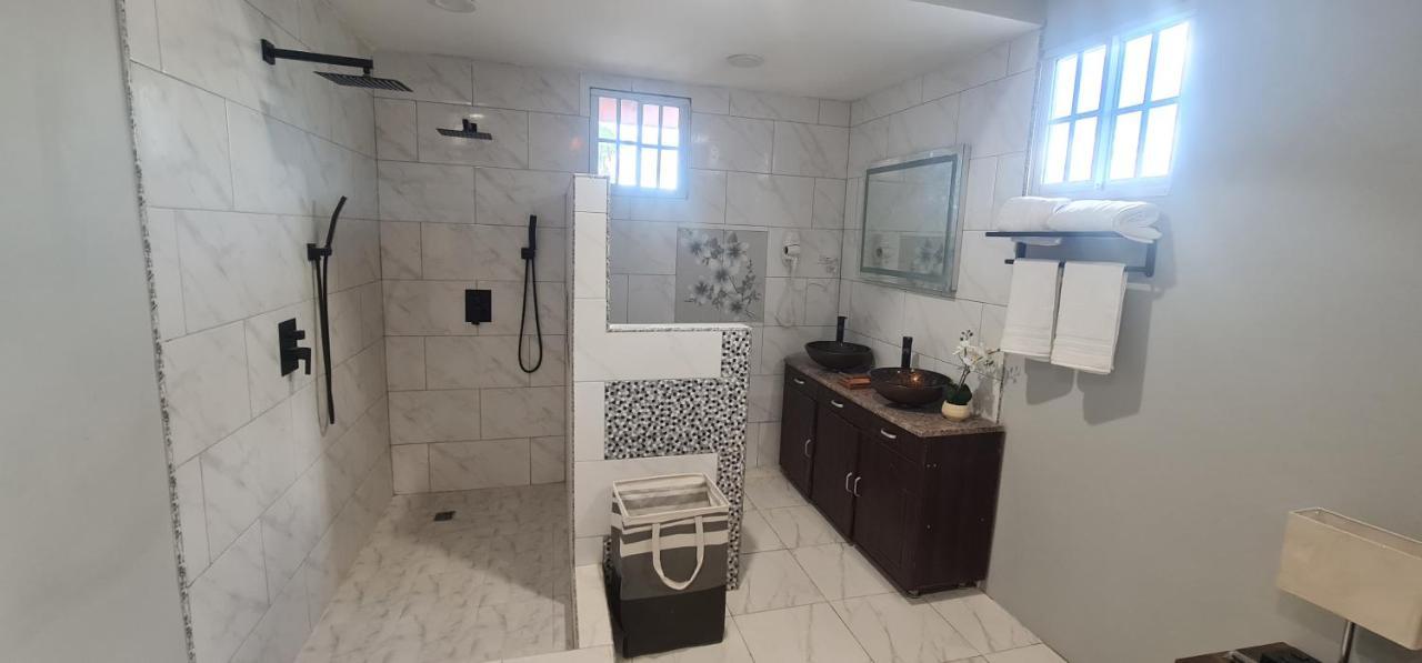 Appartamento El Rincon Tunapuna Village Esterno foto