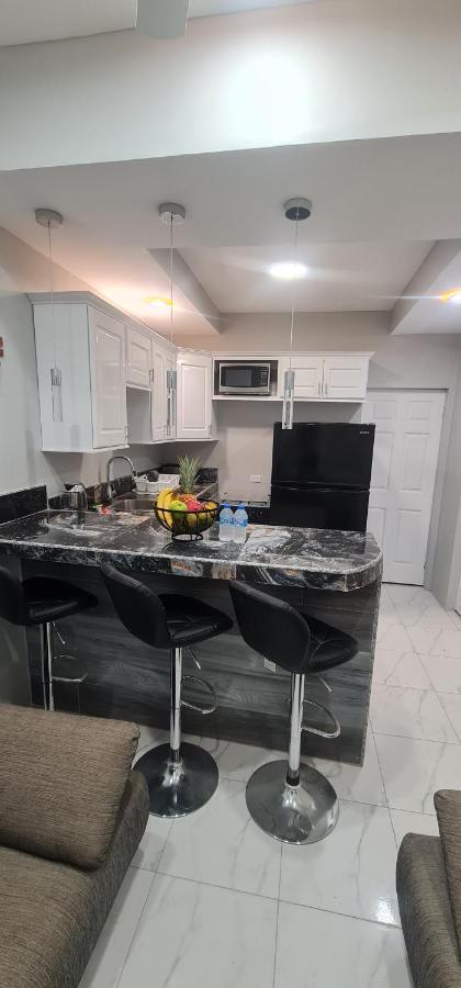 Appartamento El Rincon Tunapuna Village Esterno foto