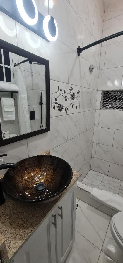 Appartamento El Rincon Tunapuna Village Esterno foto